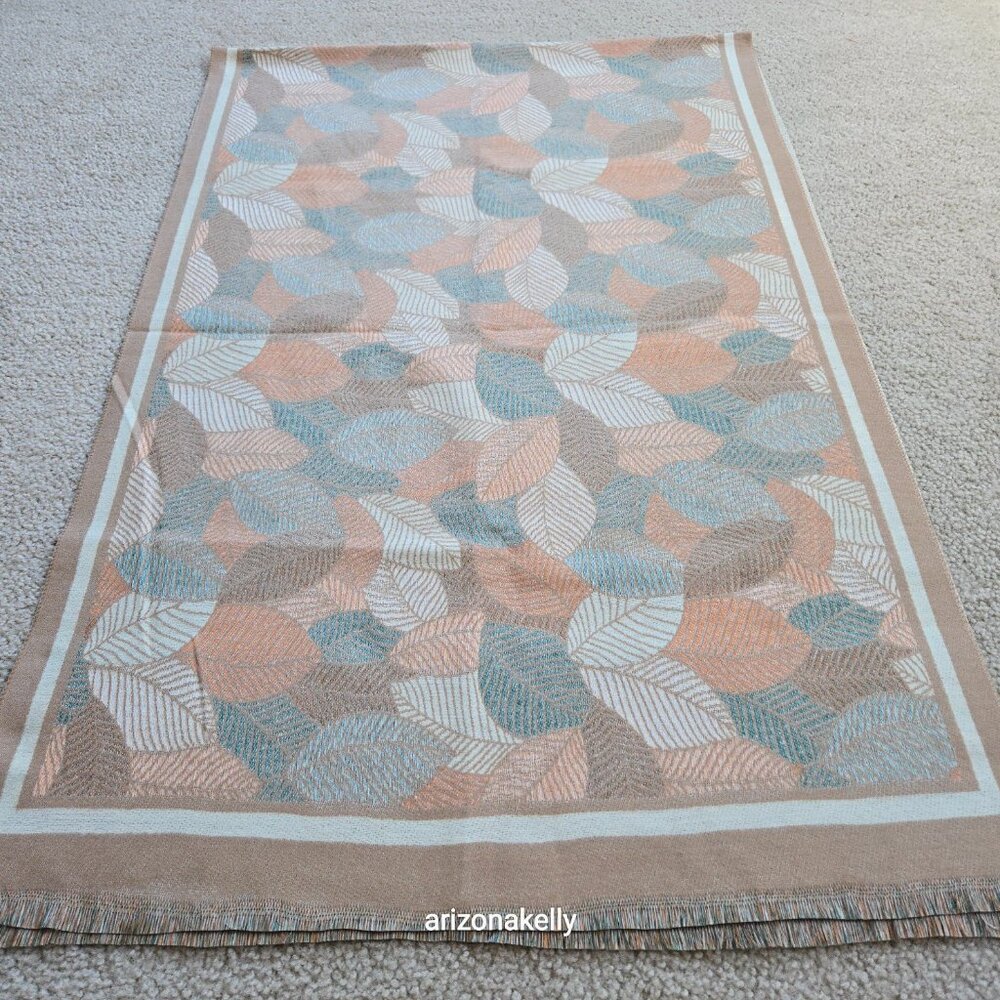 NWOT Faux Cashmere Autumn Leaves Woven Scarf {{{SOFT}}} - Picture 2 of 5